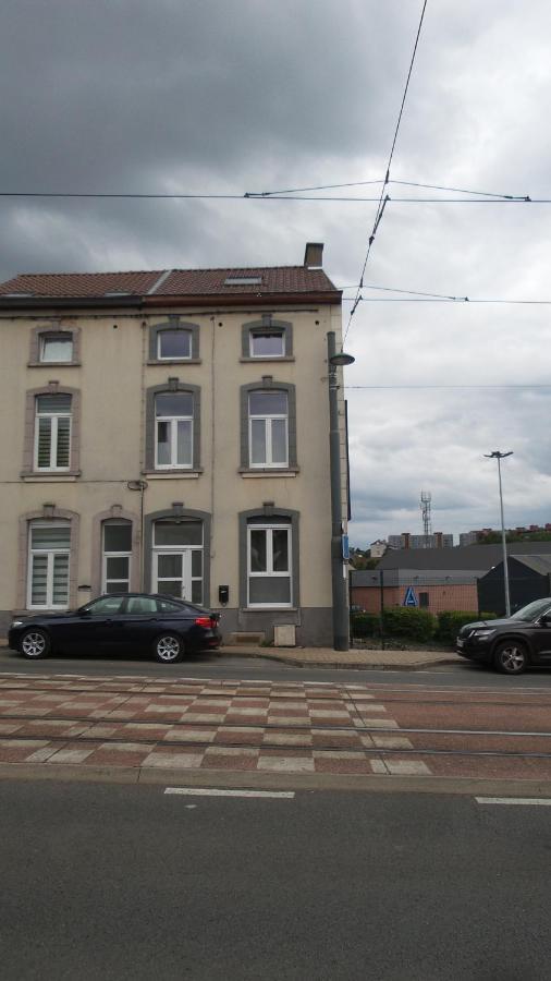La Lodelinsartoise - Meuble De Vacances 3 Cles Charleroi Exterior photo